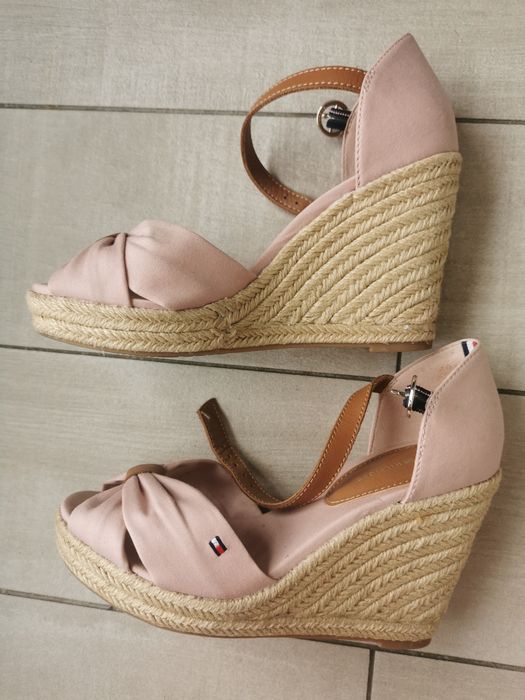 Sandale Tommy Hilfiger 37 ca noi