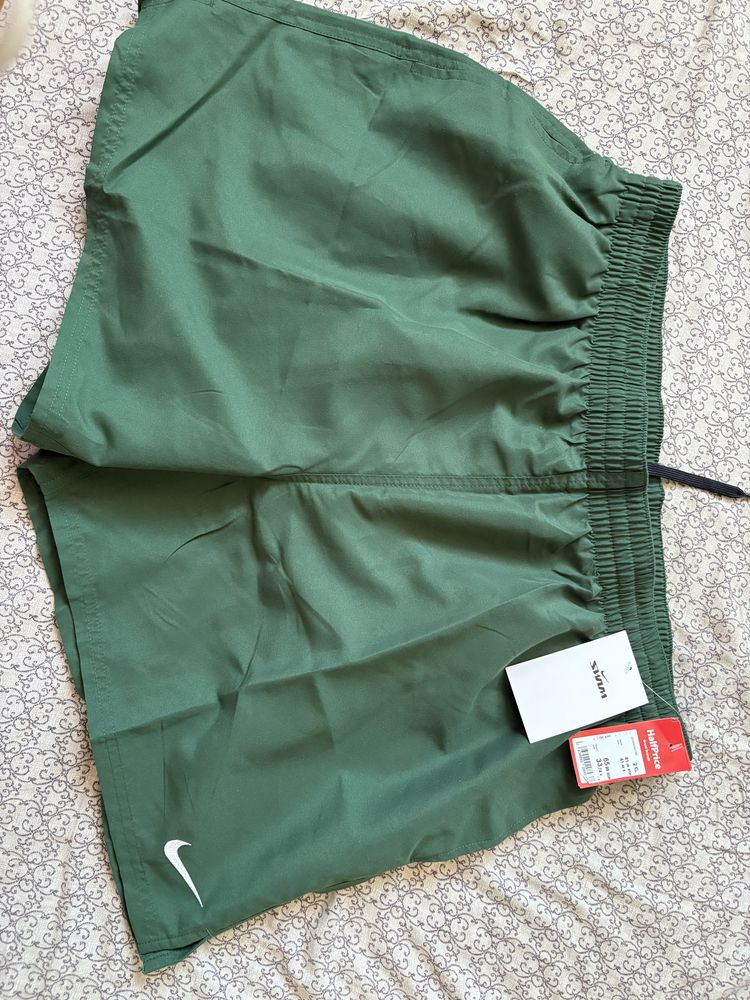 Мъжки бански на GAP и NIKE