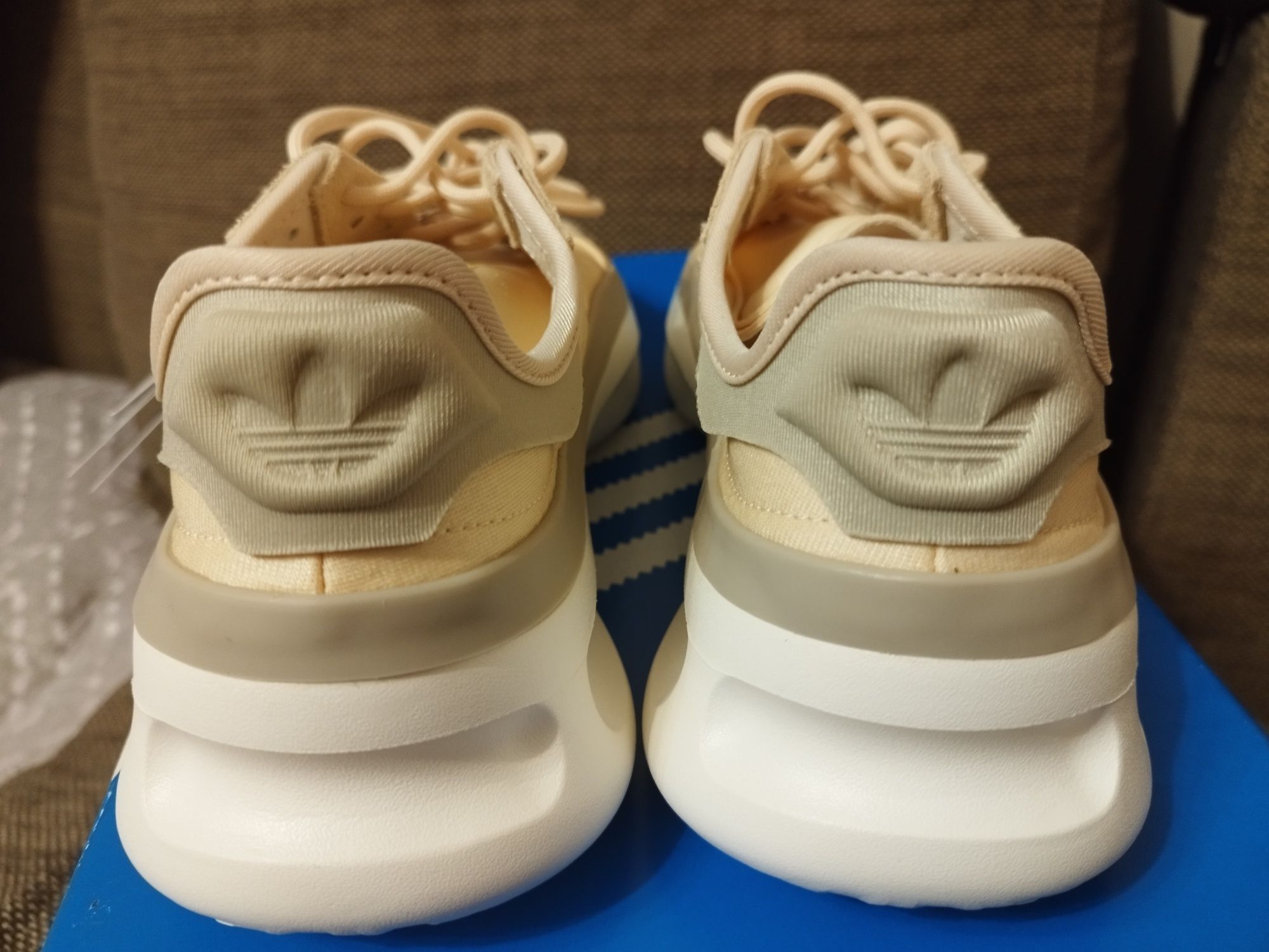 Нови маратонки Adidas 40