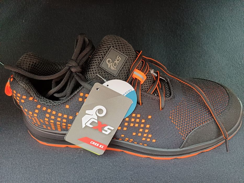 incaltaminte de munca