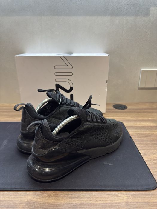 Обувки Nike Air Max 270