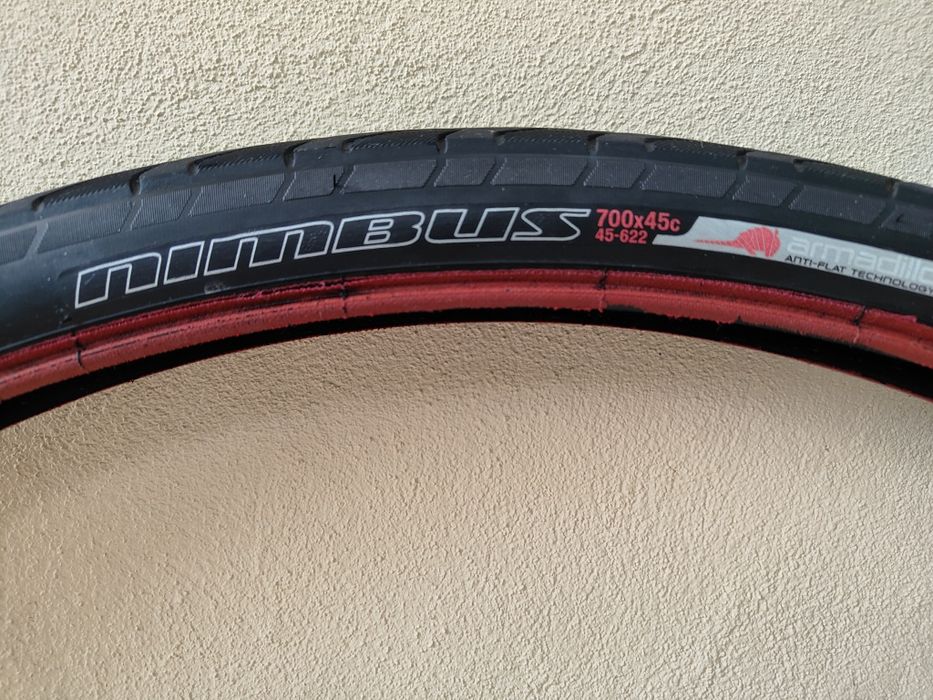 Vând anvelope Specialized de 28 inch