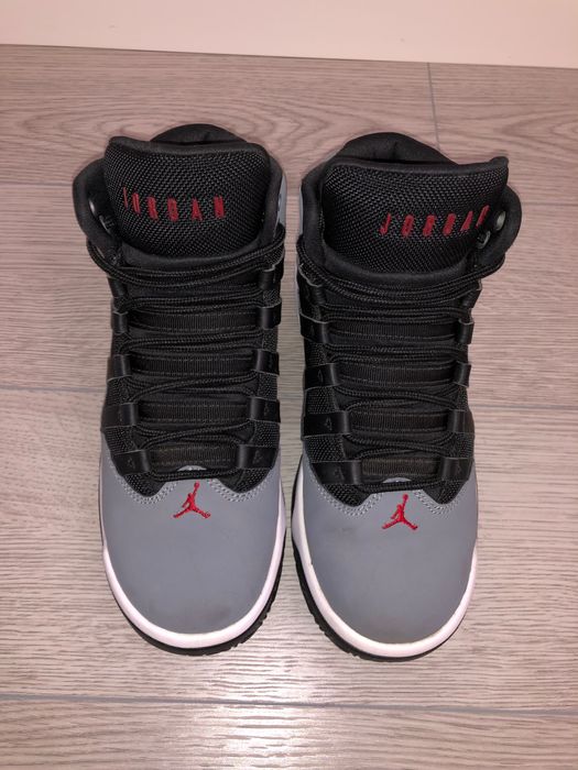 Nike Jordan Max Aura