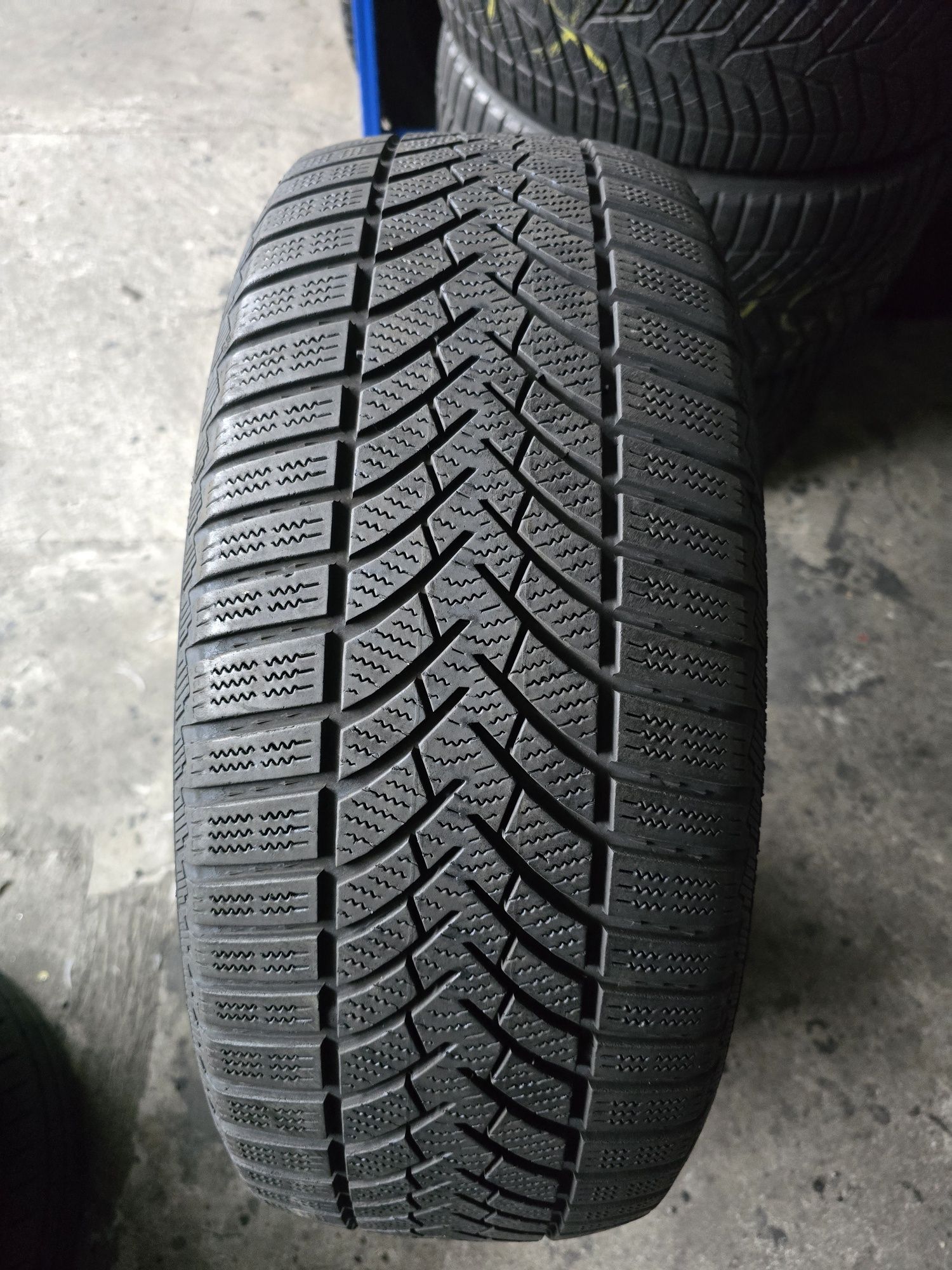 Semperit 235/55 R18 104H MS iarnă