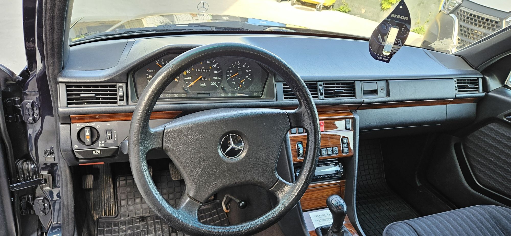 Dric Mercedes-Benz w124 autofunerara