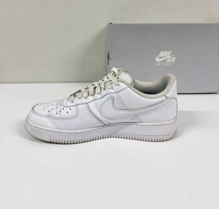 NIKE Air Force 1 07