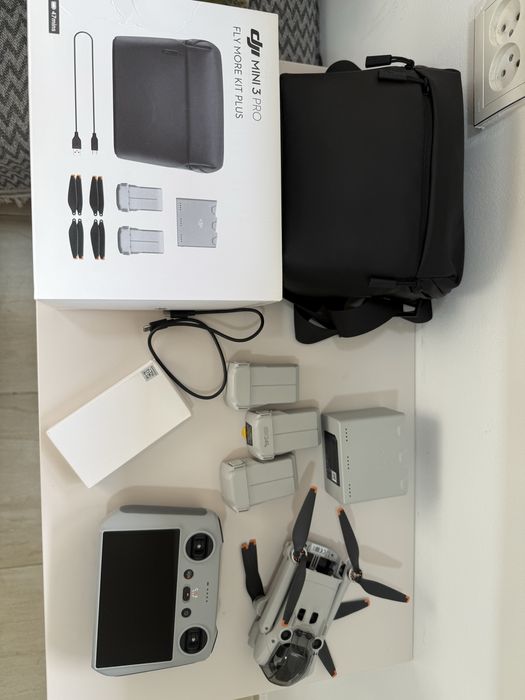 Дрон DJI Mini 3 Pro+DJI R +Fly More Kit Plus Белый