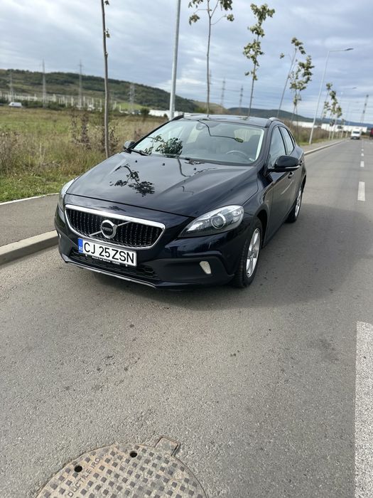 Volvo V40   *Cross Country*