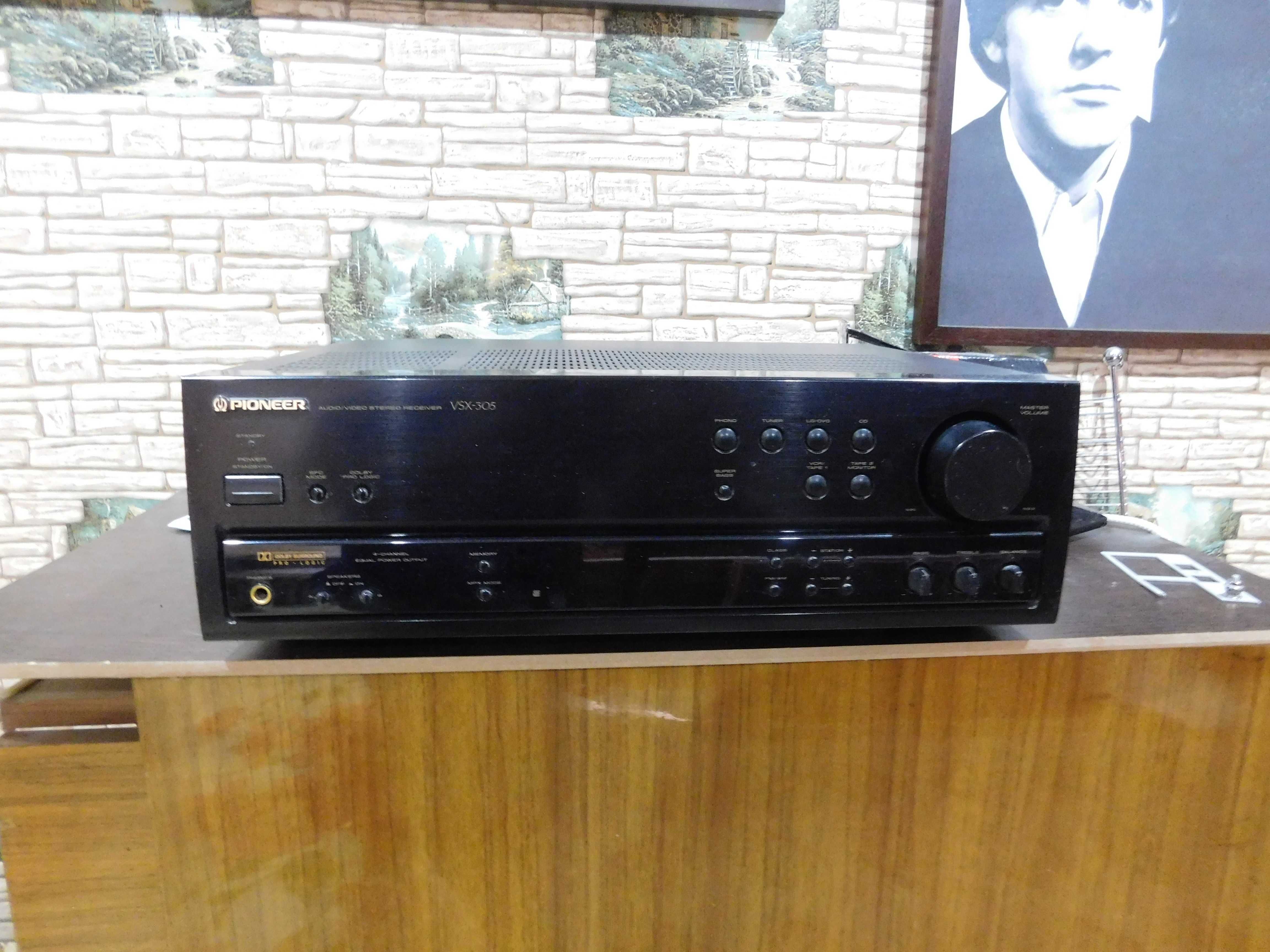 Audio video stereo receiver Pioneer VSX-305