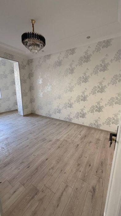 Продаю квартиру в Яшнабадском районе Иззат навострой 1 комнатная 32м2