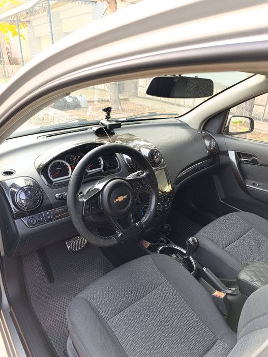 Продам авто Нексия 3 автомат