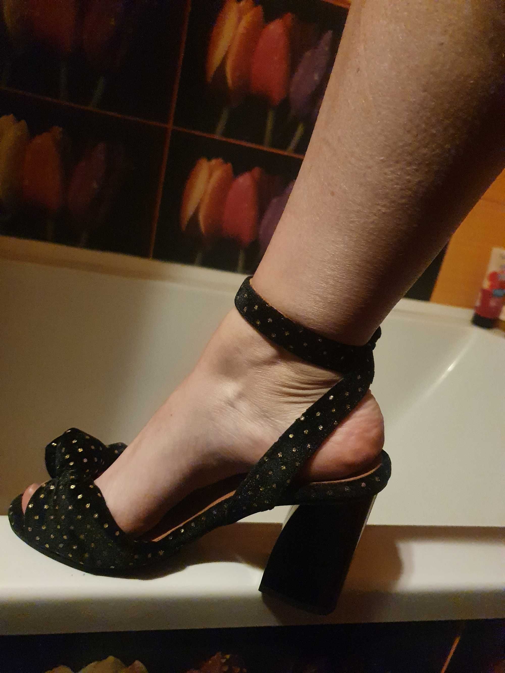 Испански дамски обувки на ток