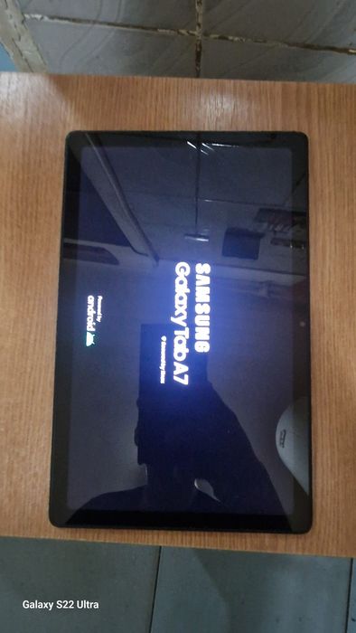 Samsung tab a7 10 inchi