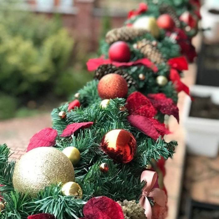 Хвойная ветка Гирлянда из Ёлок