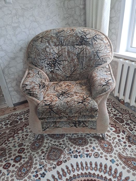 Продам диван кресла