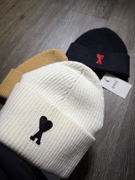 Caciula Fes Ami Paris noua/new