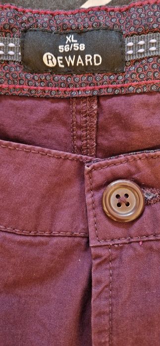 Vând pantaloni scurți NKD