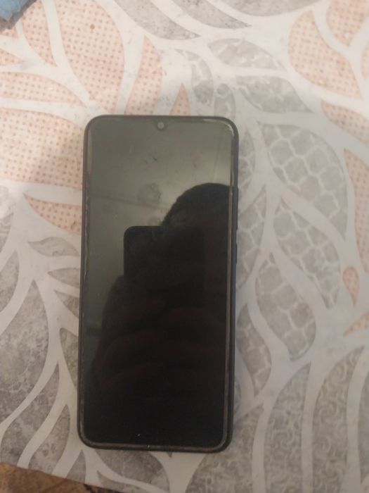 Редми 9а состояние хорошее срочно продаю