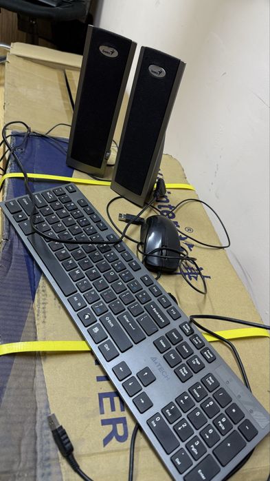 Продам клавиатуру , мышку и колонки