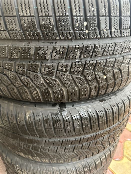 Set roti iarna Hankook BMW 225/50R17 3000km rulati DOT 2024