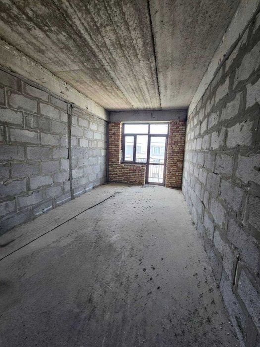 Продаётся 3х комн квартира на 5 этаже Ор-р Аэропорт Экобог