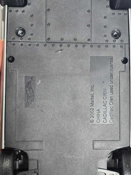 Macheta Auto 1/18 Hotwheels Cadillac Cien