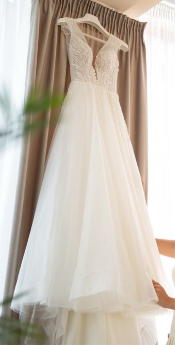 Rochie de mireasa A line