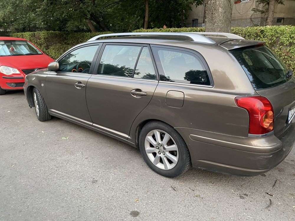 Toyota Avensis 1.8 vvti 2003