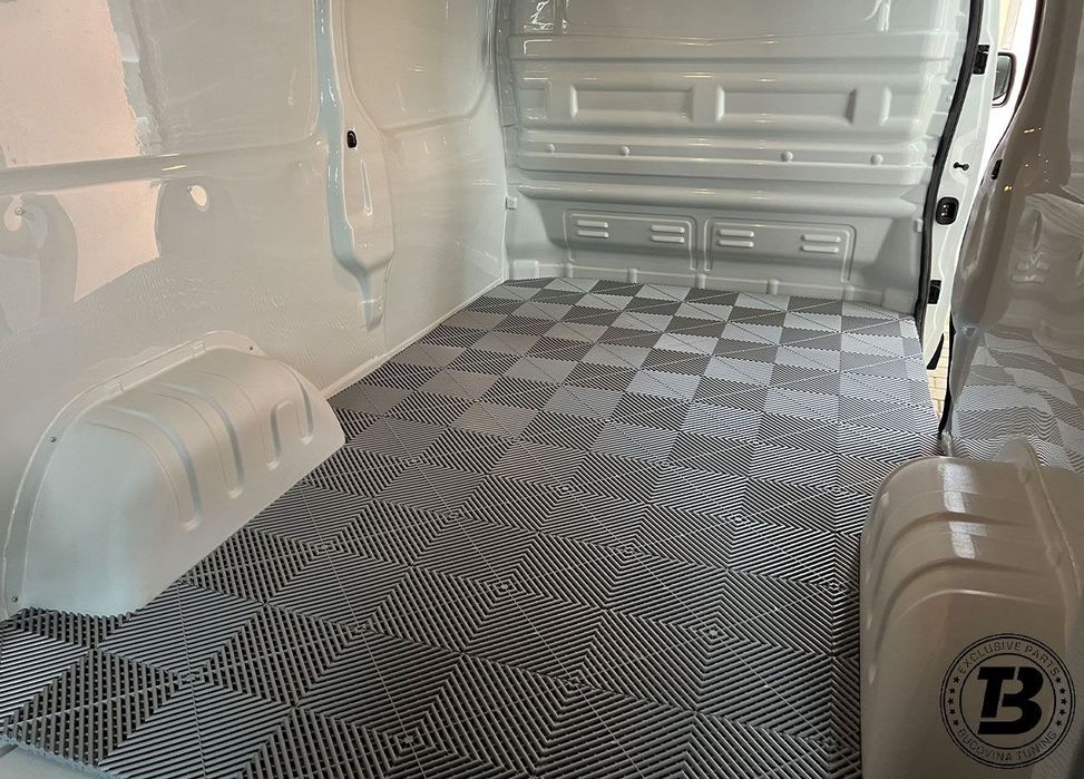 Pardoseala Modulara pentru Garaj si Ateliere Detailing Masina Frigorifica