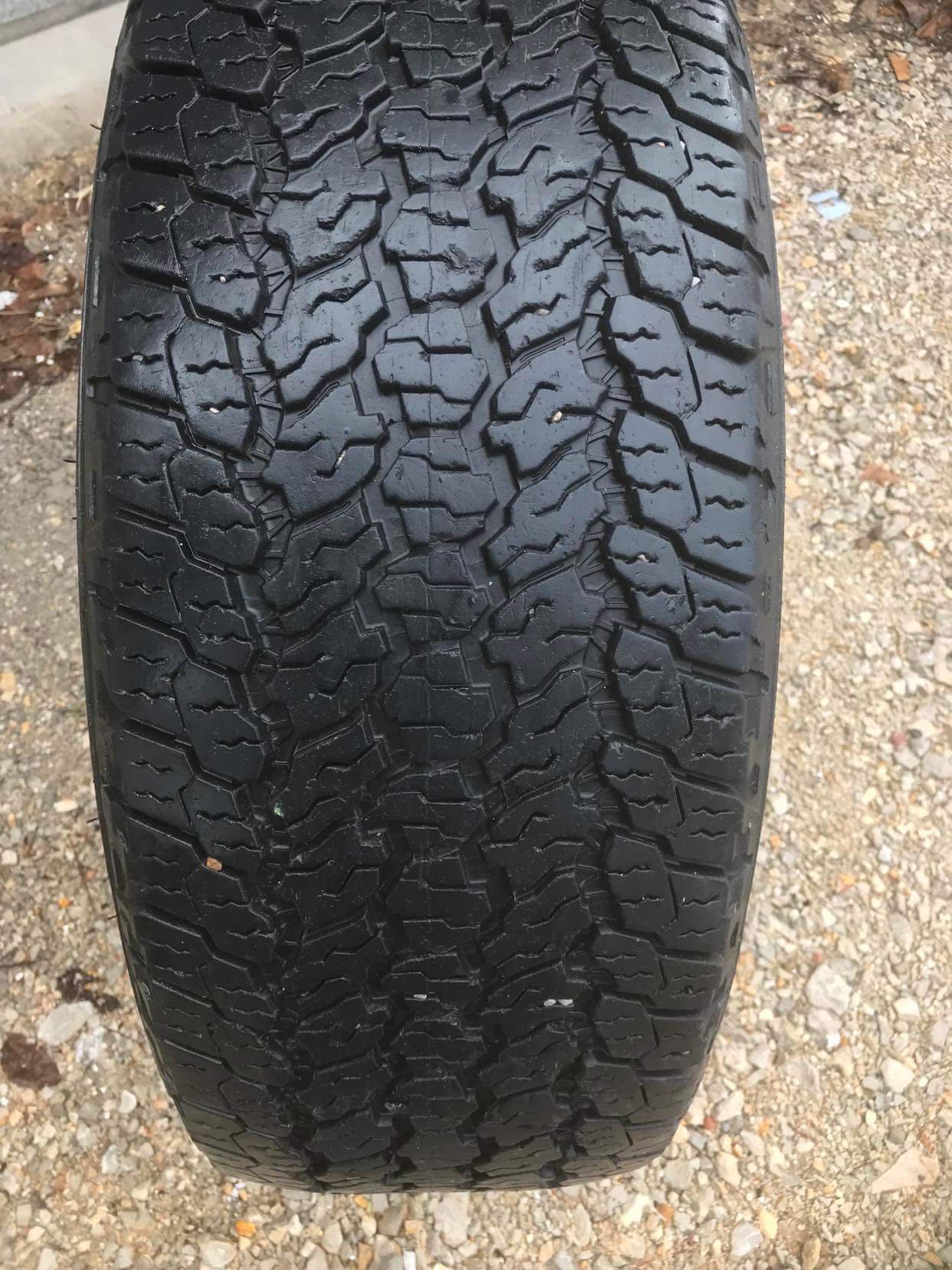 Автомобилни гуми GoodYear, размер 255/65 R17