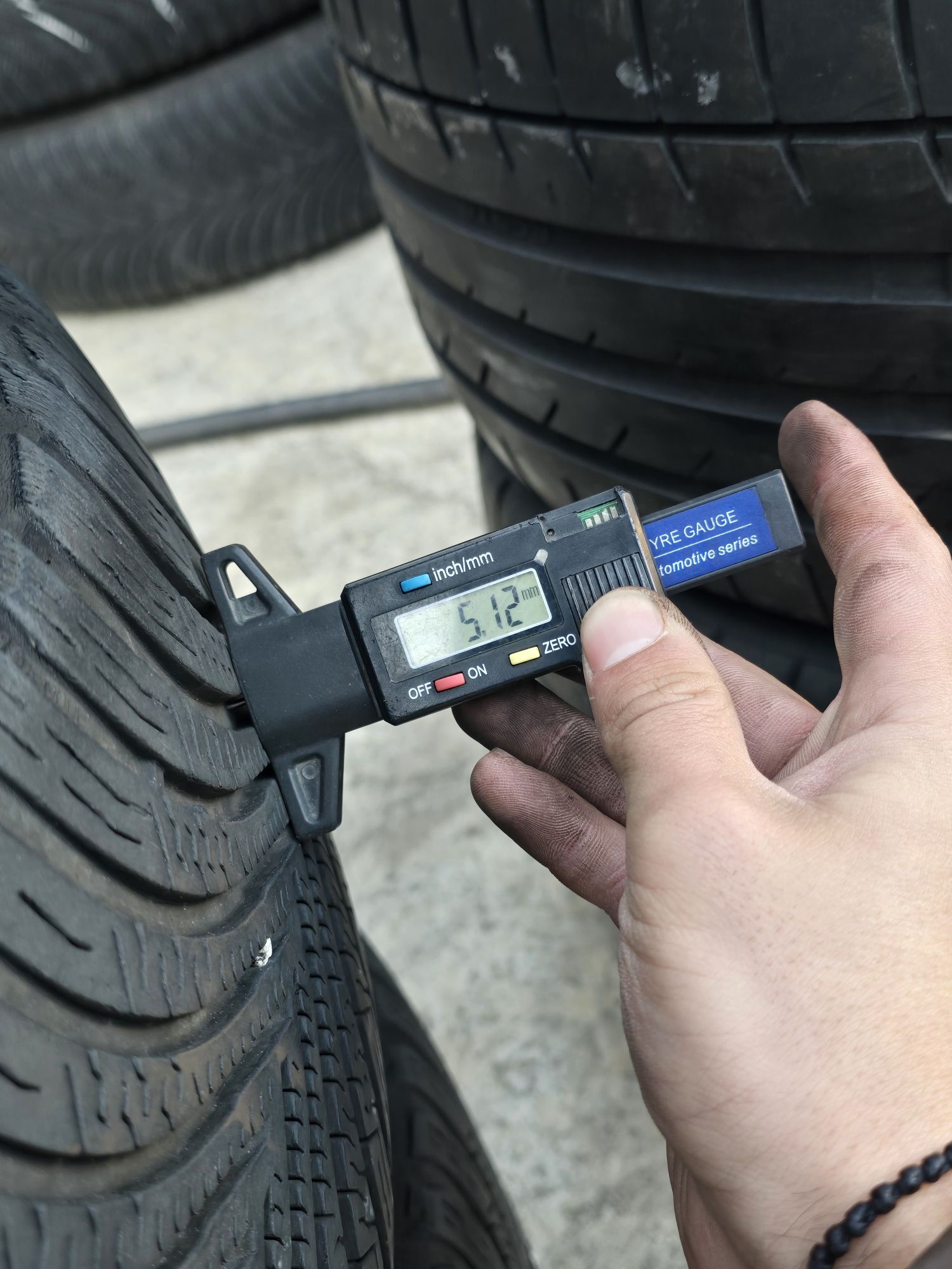 4 Броя 215/60/16 Michelin 2x6,2mm 2x5mm
