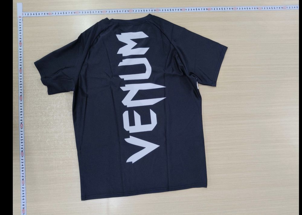 Venum -тениски за бойни спортове/rashguard