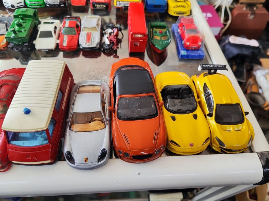 Лот колички 29 броя polistil burago solido