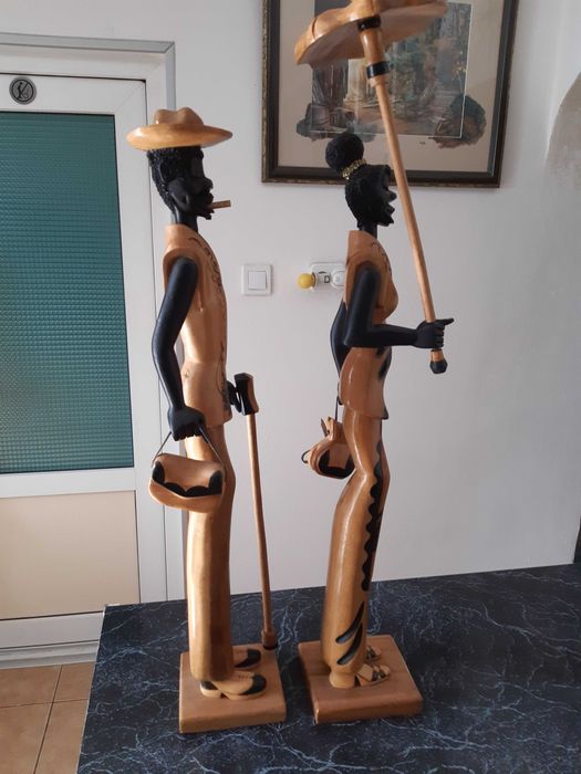 Cuplu statuete artizanale din lemn, inalte 71cm