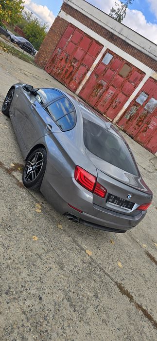 Bmw f10 520d 245000km bixenon 2chei carte service tuv2027