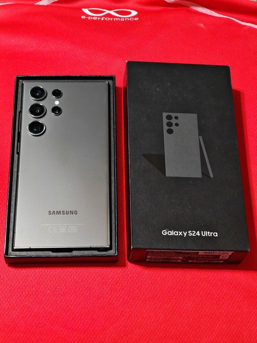 Samsung S24 Ultra 256 gb Ram 12 5G полный комплект