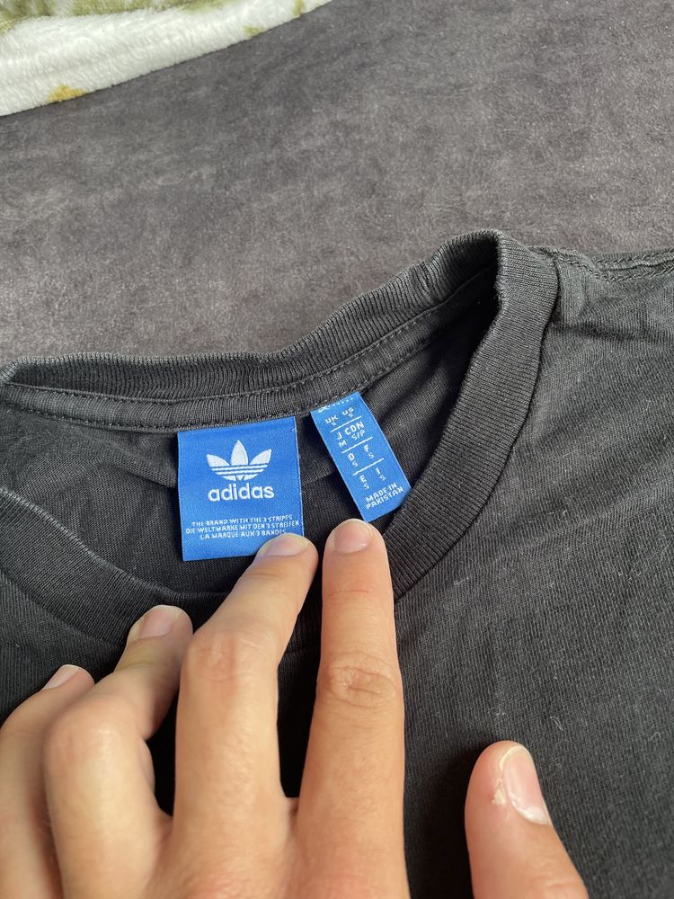 Vând Tricou Adidas Originals Original 100%