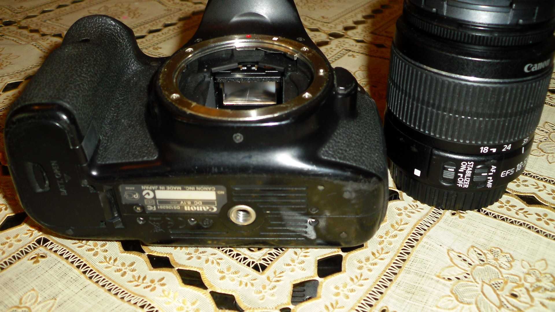 Фотоапарат Canon EOS 60D с обектив Canon EF-S 18-55mm IS  II