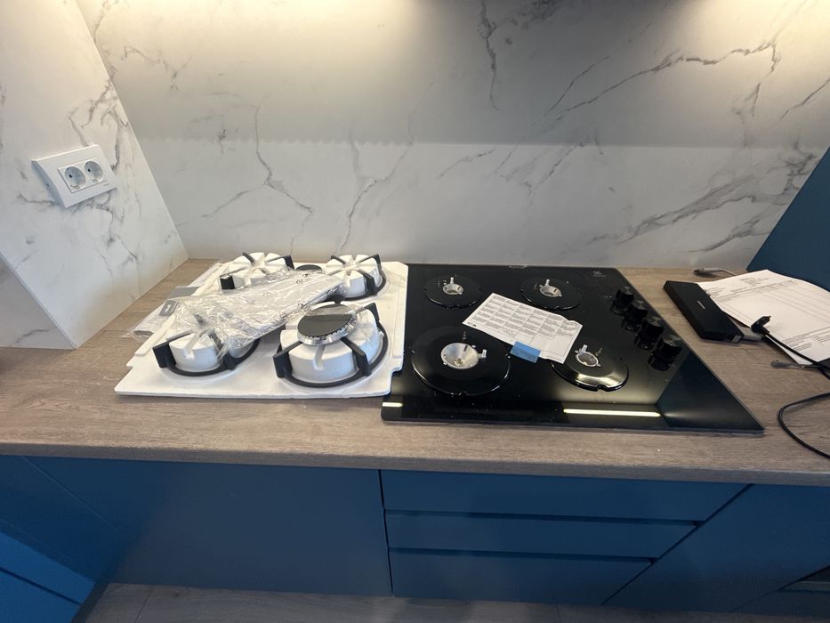 Plita pe gaz cu 4 ochiuri noua Electrolux