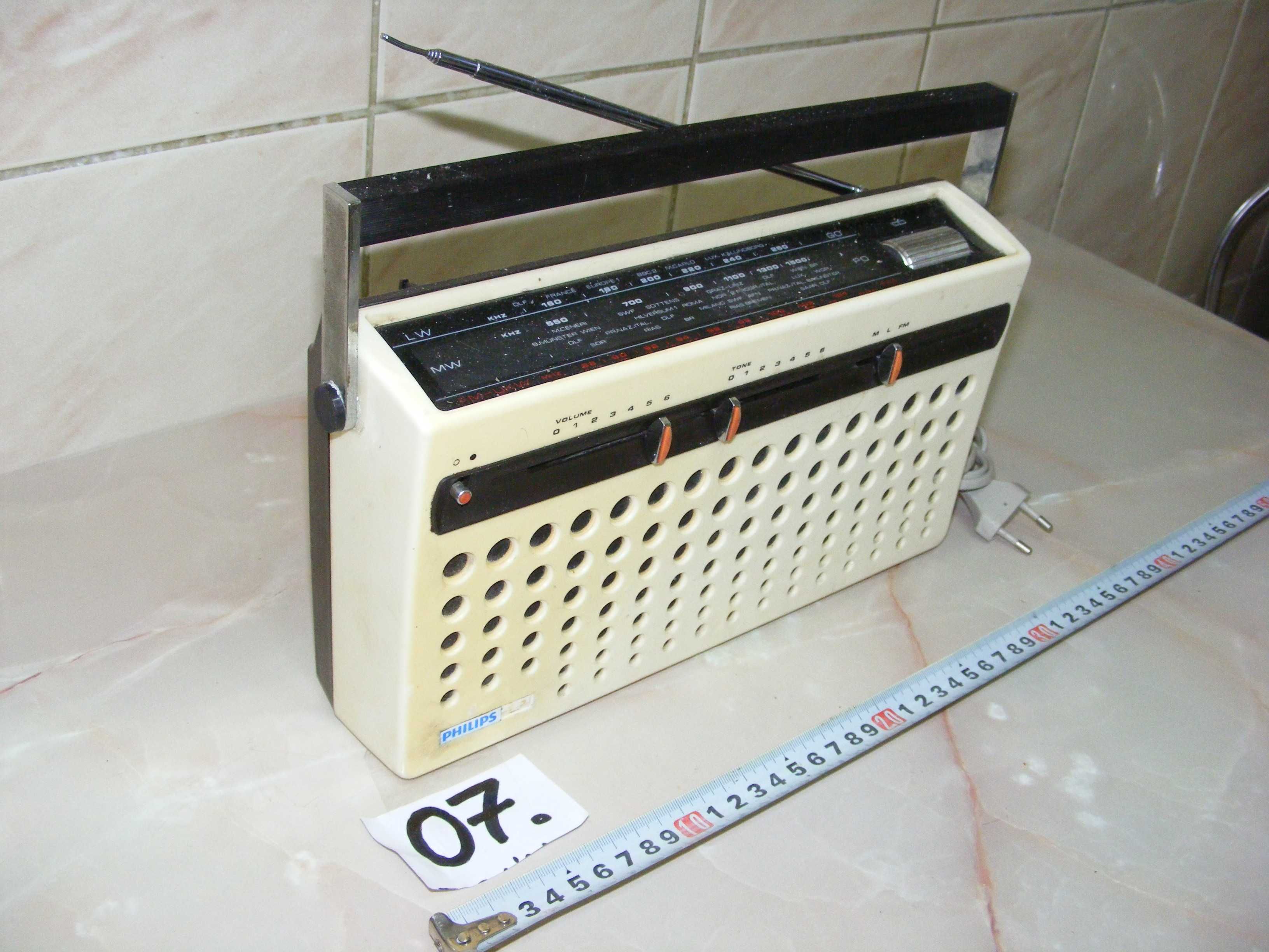 Radio vechi  ,,Philips RL-321”, anii 1970  (cod 07)