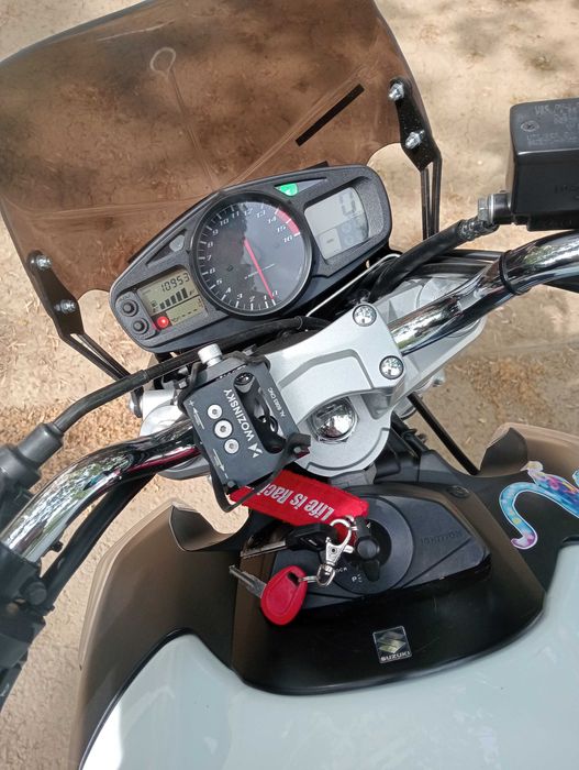 Motocicletă gsr 600 Suzuki