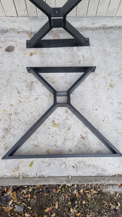 Picioare metalice pentru masă