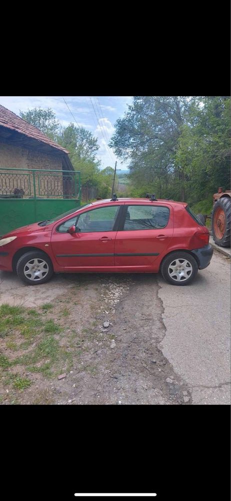 Продавам пежо 307