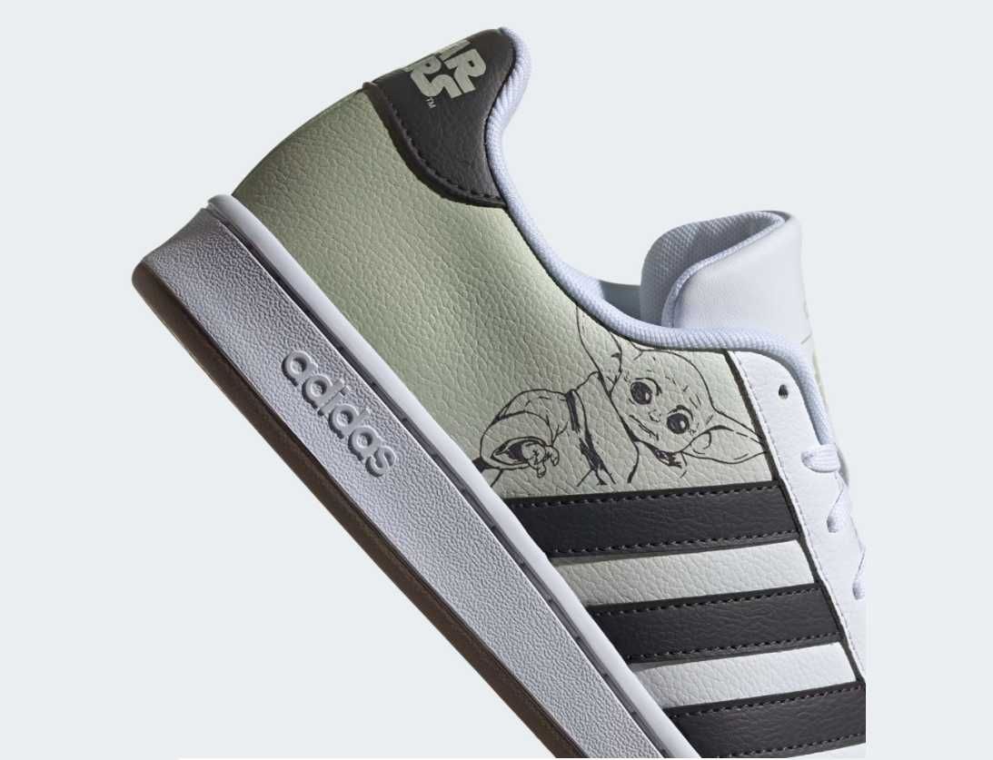 Оригинални маратонки * ADIDAS  STAR WARS Mandalorian Grogu * EU41.5-44