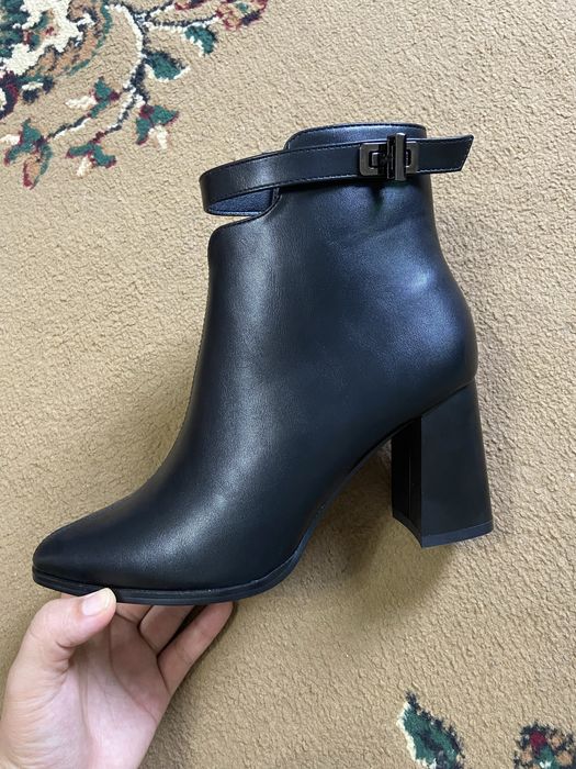 Ботильоны новый.