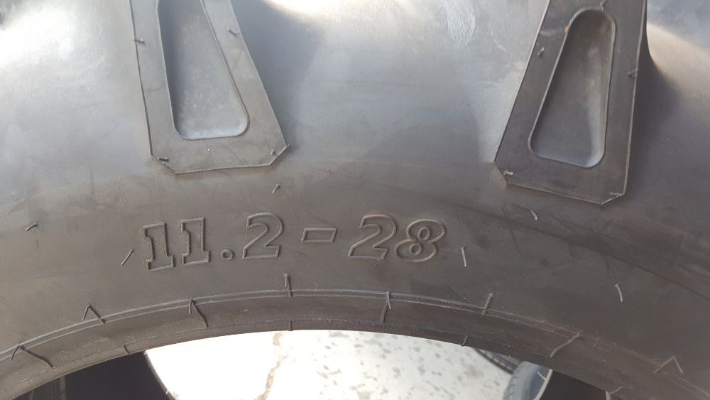 Cauciucuri 11.2 28 BKT cu 8 pliuri anvelope noi de tractor spate R28