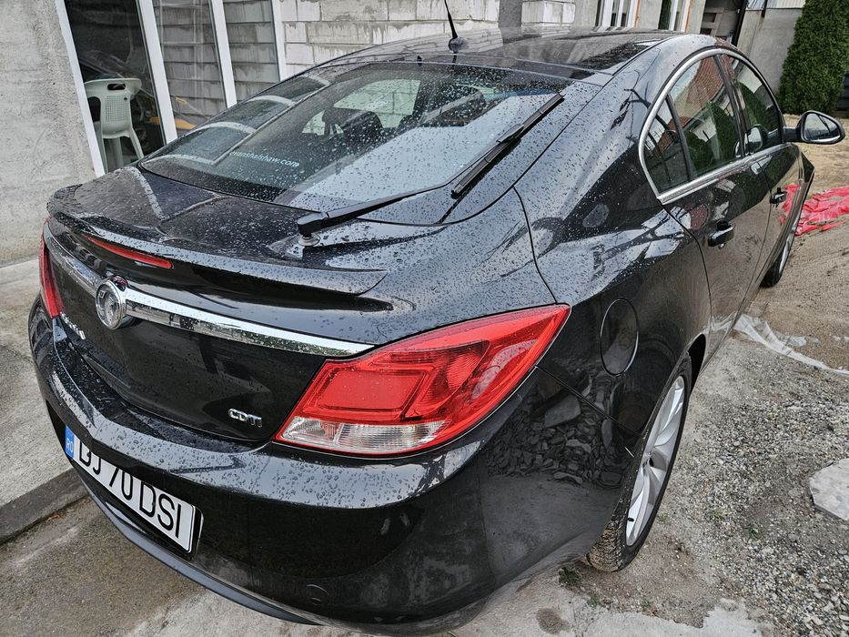 Vìnd Opel Insignia impecabil.