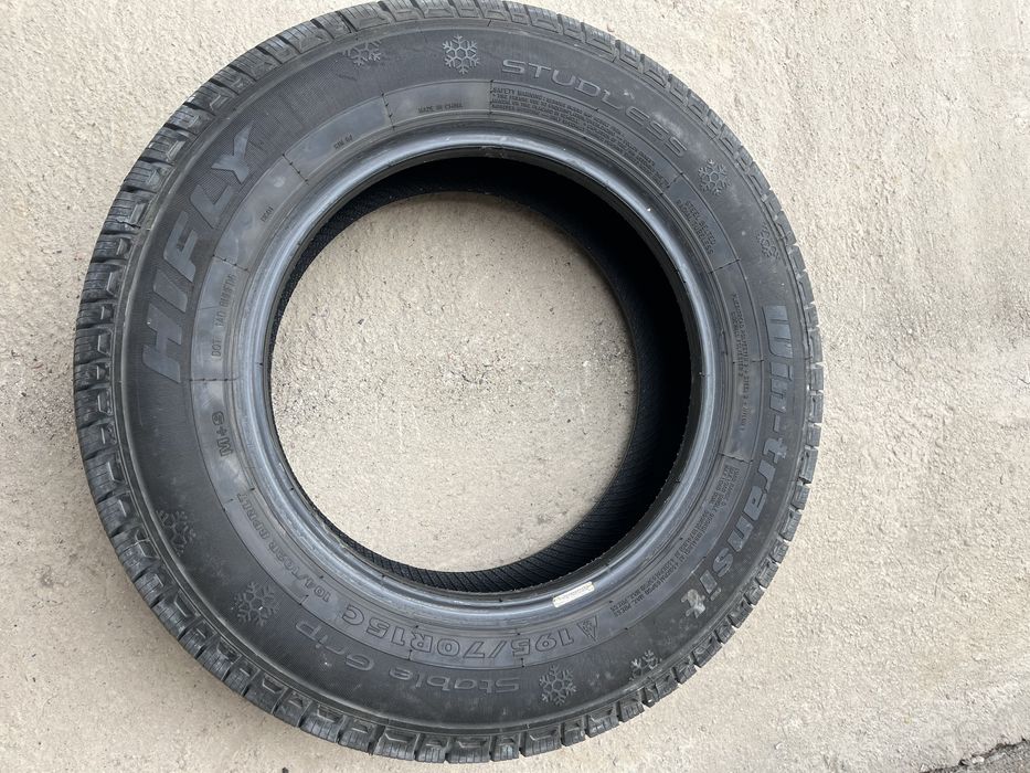 Продаю колёса на Kia Bongo (сешка). 195/70R15C (Studless).