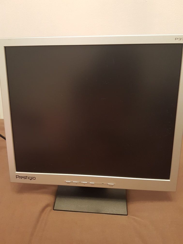 Monitor Prestigio