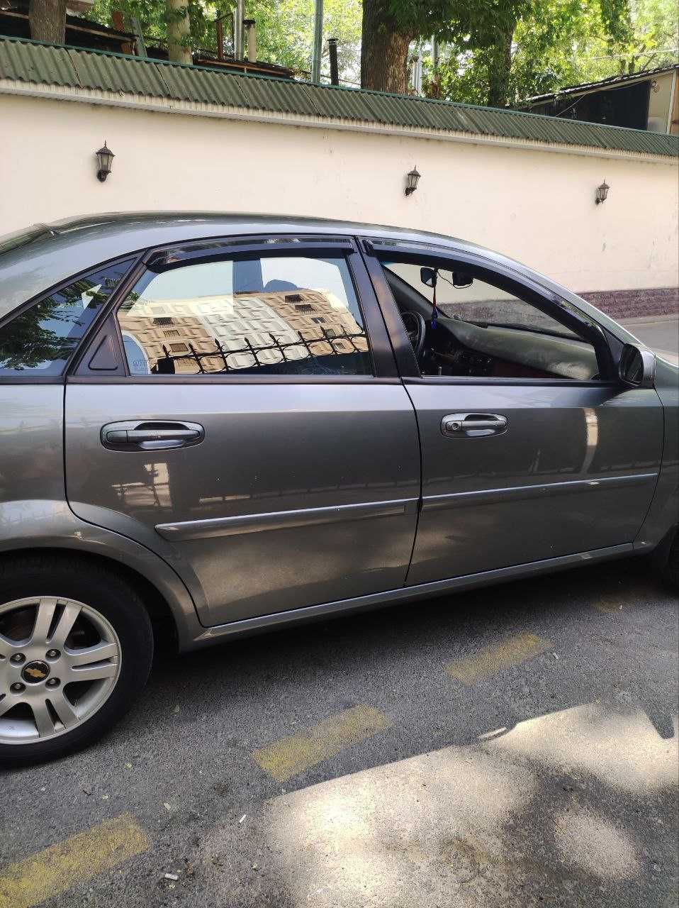 Chevrolet Lacetti 1.8 AT CDX - 10200 у.е